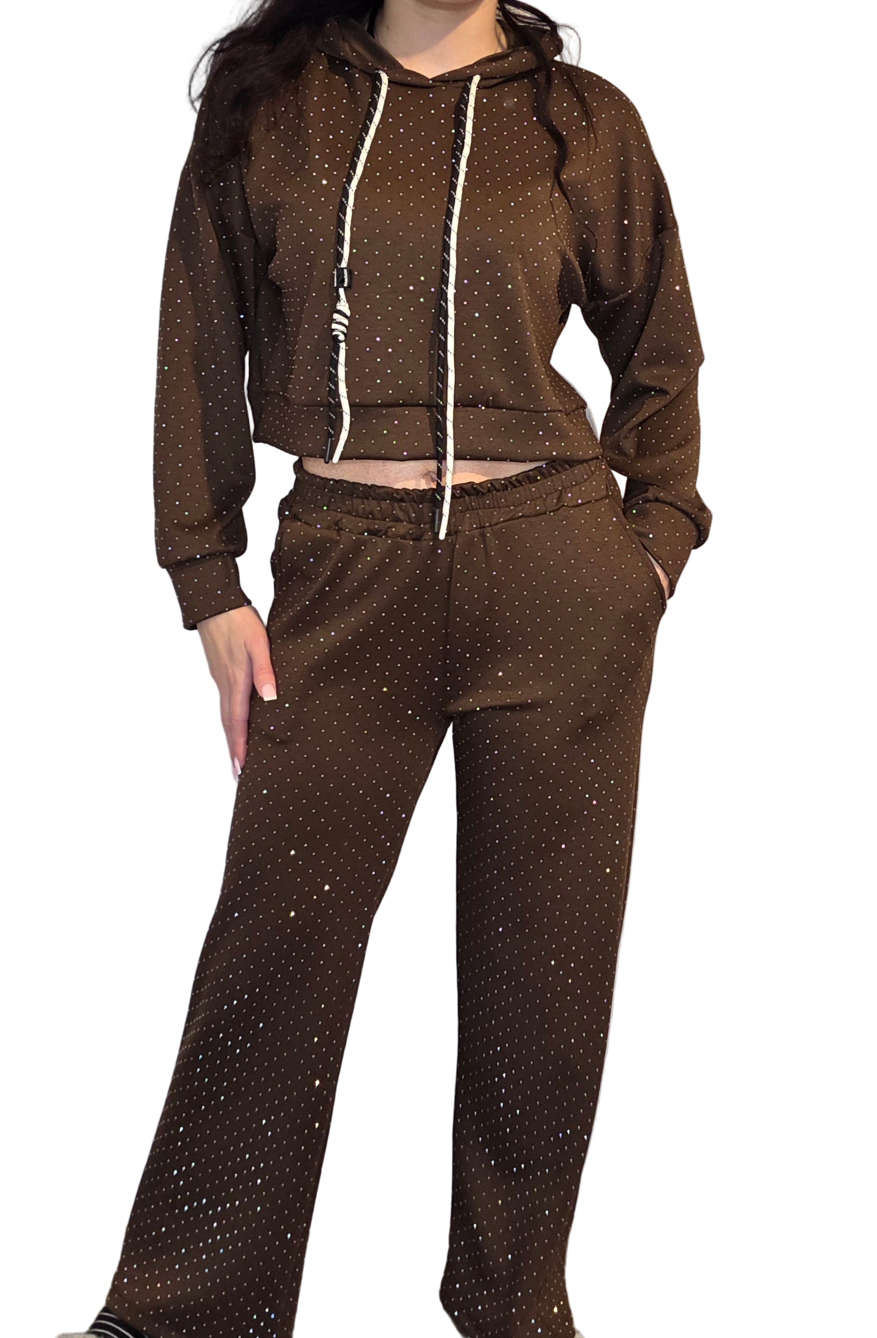 Rudas puošnus blizgus laisvalaikio kostiumėlis